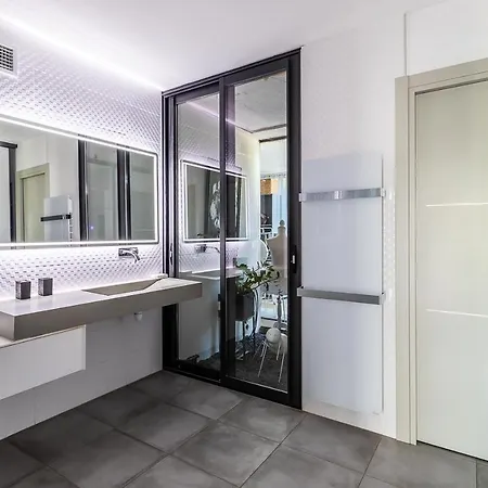 St Clair 2 Piscines Villa *