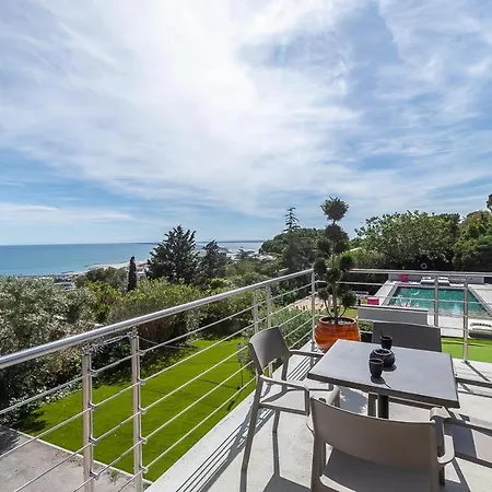 St Clair 2 Piscines Villa