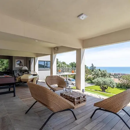 St Clair 2 Piscines *