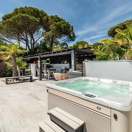 St Clair 2 Piscines Villa *